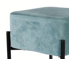 Action Houilles - pouf en velours Promo pouf en velours dans le catalogue Action "Petits prix, grands sourires" à Houilles