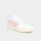 Promo Tennis basses à lacets Puma rose femme à 46,19 € dans le catalogue La Halle à Le Vigen