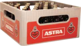 Marktkauf Ratzeburg - Astra oder Holsten Angebot im Prospekt Astra oder Holsten bei Marktkauf im Ratzeburg Prospekt für 9,99 €