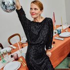 Robe longue fendue à sequins noir femme - La Halle à Le Havre Robe longue fendue à sequins noir femme en promo chez La Halle Le Havre à 27,99 €