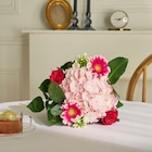 Bouquet Hortensia - Carrefour Market à Lille Bouquet Hortensia en promo chez Carrefour Market Lille à 10,99 €