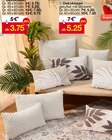 Dekokissen im Angebot bei Woolworth in Göttingen Dekokissen Angebote bei Woolworth Göttingen für 3,75 €