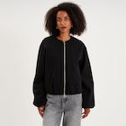 La Halle Lanester - Promo Veste boule oversize noir femme Promo Veste boule oversize noir femme à 35,99 € dans le catalogue La Halle à Lanester