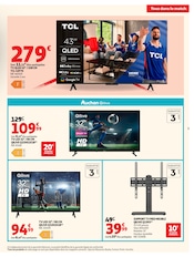 Promos Meuble Tv dans le catalogue "TOUS DANS LE MATCH" de Auchan Hypermarché Meuble Tv en promo dans le catalogue Auchan Hypermarché à la page 3