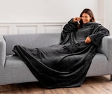 Plaid TV avec manches - BELLA CASA en promo chez Norma Vandœuvre-lès-Nancy à 8,99 €