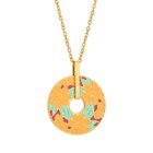 Collier en acier doré et laque cercle fleuri - Le Manège à Bijoux Collier en acier doré et laque cercle fleuri à 24,00 € dans le catalogue Le Manège à Bijoux