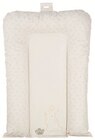 Matelas à langer flocons imprimé 50x70cm - Babycalin en promo chez Hyper U Thonon-les-Bains à 9,90 €