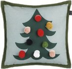 Truffaut - Coussin sapin de NoëL : offre du catalogue Promo Coussin sapin de NoëL à 22,99 € dans le catalogue Truffaut ""