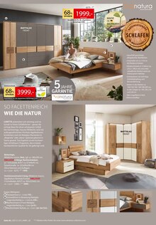 Kleiderschrank im Zurbrüggen Prospekt "IHR EINRICHTUNGSHAUS DER EXTRAKLASSE" mit 53 Seiten (Bochum)