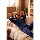 Pyjama polaire homme - TEX en promo chez Carrefour Pyjama polaire homme - TEX dans le catalogue Carrefour