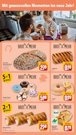 Aktueller REWE Prospekt mit Brötchen, "Dein Markt", Seite 12