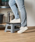 Tritthocker faltbar Angebote bei REWE Leinfelden-Echterdingen für 5,99 €