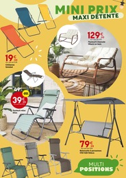 Offre Fauteuil Relaxation dans le catalogue Maxi Bazar du moment à la page 14