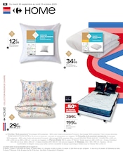 Oreiller Angebote im Prospekt "HOME : Des idées déco qui vous ressemblent !" von Carrefour auf Seite 14