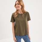 La Halle Meyzieu - Promo T-shirt col rond manches courtes coton vert kaki femme Promo T-shirt col rond manches courtes coton vert kaki femme à 4,99 € dans le catalogue La Halle à Meyzieu