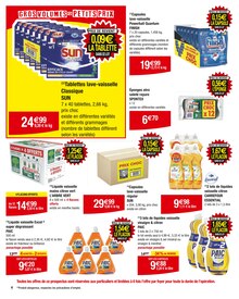 Promo Febreze dans le catalogue Carrefour du moment à la page 4