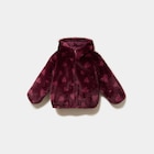 Veste réversible à capuche bordeaux fille en promo chez La Halle Veste réversible à capuche bordeaux fille dans le catalogue La Halle