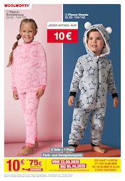 Woolworth Baby Overall im Prospekt 