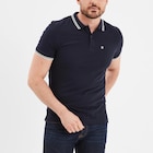 Polo piqué coton manches courtes bleu marine homme en promo chez La Halle Polo piqué coton manches courtes bleu marine homme dans le catalogue La Halle