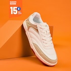 Promo Baskets basses plates à lacets blanc femme à 15,00 € dans le catalogue La Halle à Nogent-le-Rotrou