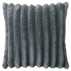 POCO Bardowick - Dekokissen Luxus Flanell Angebot im Prospekt Dekokissen Luxus Flanell bei POCO im Bardowick Prospekt für 5,99 €