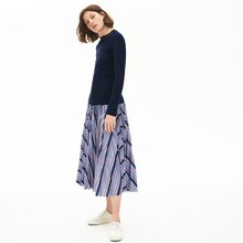 Lacoste Toulon - Cardigan zippé à col rond en coton Promo Cardigan zippé à col rond en coton dans le catalogue Lacoste "Toutes les silhouettes" à Toulon