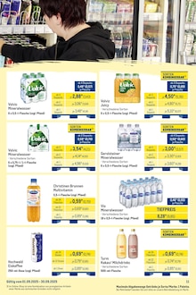 Volvic im METRO Prospekt "Wochenangebote Händler + Monats-Mix" mit 26 Seiten (Dinslaken)