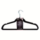 Lot de 8 cintres feutrines à 3,99 € dans le catalogue Maxi Bazar