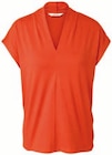 Blusenshirt mit V-Ausschnitt im Tchibo im Supermarkt Prospekt Blusenshirt mit V-Ausschnitt von im aktuellen Tchibo im Supermarkt Prospekt für 14,99 €