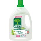 LESSIVE LIQUIDE HYPOALLERGÉNIQUE AU SAVON VÉGÉTAL(1) - L'ARBRE VERT en promo chez Auchan Hypermarché LESSIVE LIQUIDE HYPOALLERGÉNIQUE AU SAVON VÉGÉTAL(1) - L'ARBRE VERT dans le catalogue Auchan Hypermarché