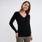 Promo Pull ajusté avec col en V noir femme à 5,00 € dans le catalogue La Halle à Bron