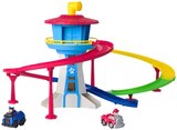Race-&-RescueTower-Spiel-Set, Plüschfigur, Action-PackPups-Sammelfigur oder True Metal im Penny Prospekt Race-&-RescueTower-Spiel-Set, Plüschfigur, Action-PackPups-Sammelfigur oder True Metal von Paw Patrol im aktuellen Penny Prospekt für 4,99 €