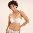 Soutien-gorge bandeau avec coques blanc femme en promo chez La Halle Toulon à 16,09 €