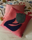 Housse de coussin tulipe dans le catalogue Maisons du Monde