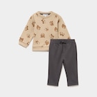 Promo Ensemble de jogging 2 pièces camel bébé garçon à 9,09 € dans le catalogue La Halle à Bègles
