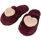 Action Auray - Promo Pantoufles en peluche Promo Pantoufles en peluche à 4,95 € dans le catalogue Action à Auray
