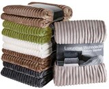 Wohndecke Angebote bei porta Möbel Düren für 14,99 €