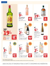 Promos Vin dans le catalogue "OFFRES DU MOMENT" de Auchan Supermarché Vin en promo dans le catalogue Auchan Supermarché à la page 8