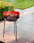 Barbecue extérieur sur pieds en promo chez Maxi Bazar Champigny-sur-Marne à 9,99 €