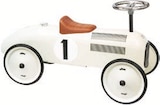 Porteur voiture rétro en promo chez La Grande Récré Porteur voiture rétro dans le catalogue La Grande Récré