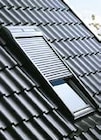 Solar-Rollladen INTEGRA Angebote von VELUX bei Hellweg Troisdorf für 526,15 €