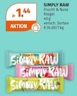 Nüsse im Müller Prospekt Simply Raw Frucht & Nuss Riegel im aktuellen Müller Prospekt für 1,44 €