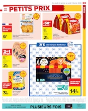 Saumon Angebote im Prospekt "GROS VOLUMES = PETITS PRIX" von Carrefour auf Seite 21