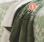 Plaid côtelé sherpa - DOMEDIA en promo chez Intermarché Super Nantes à 9,73 €