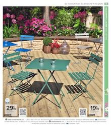 Promo Set De Table dans le catalogue Carrefour du moment à la page 13