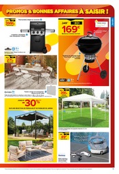 Promos Barbecue dans le catalogue "LA TRÈÈÈS GRANDE BRADERIE" de Castorama Barbecue en promo dans le catalogue Castorama à la page 15