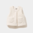 Gilet effet polaire sans manches ivoire bébé fille en promo chez La Halle Gilet effet polaire sans manches ivoire bébé fille dans le catalogue La Halle