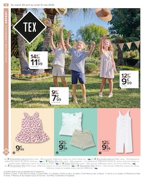 Offre Robe Fille dans le catalogue Carrefour du moment à la page 6