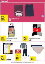 Offre Pyjama dans le catalogue Carrefour du moment à la page 62