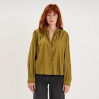 La Halle Lanester - Promo Blouse manches longues col dentelle vert olive femme Promo Blouse manches longues col dentelle vert olive femme à 19,99 € dans le catalogue La Halle à Lanester